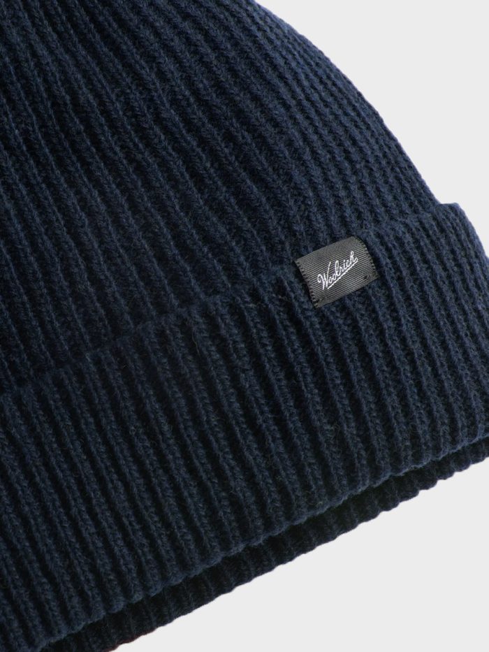 Woolrich-Wolmix-Muts-Blauw-close