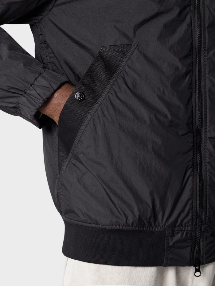 Stone-Island-Wind-Jacket-Zwart
